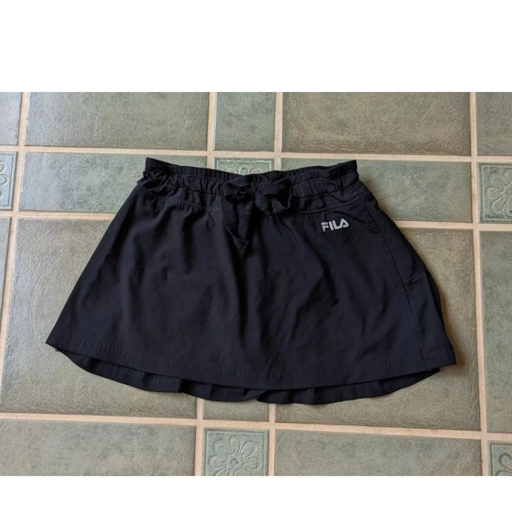 Fila Sport women's athletic black tennis skort size S